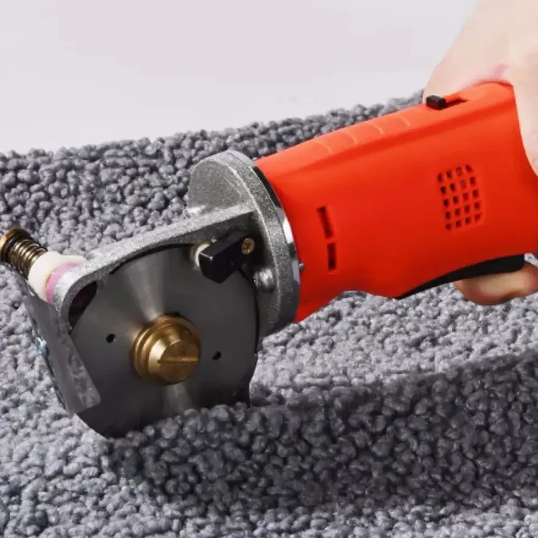 POW-FC-CB70-P_6.RAPID-CUT-Cordless-Electric-Rotary-Cutter-CB70.webp