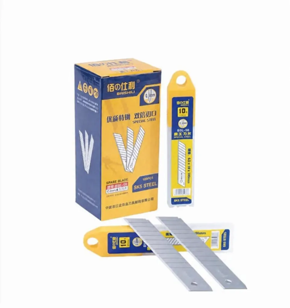 CUT-B-1404L_3.18mm-Large-Snap-Blades.webp